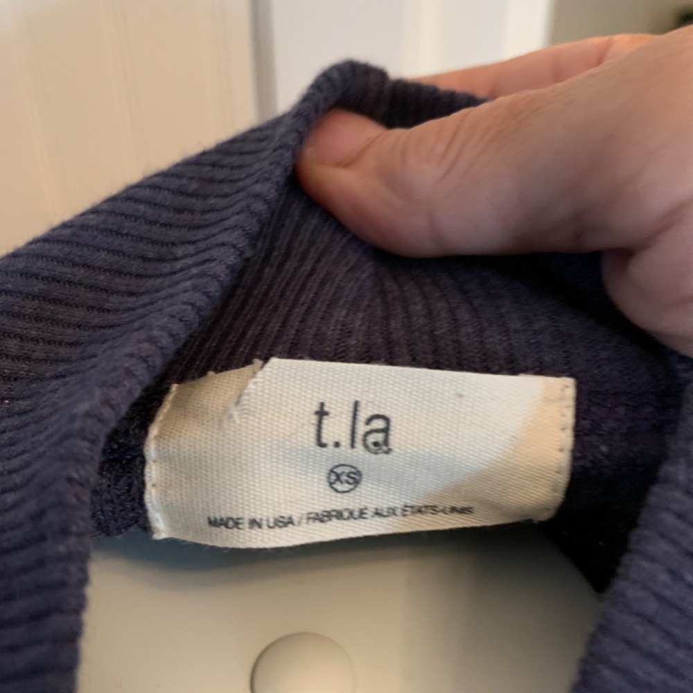 Anthropologie t.la waffle knit thermal. Worn about‎ 5x - Picture 3 of 3